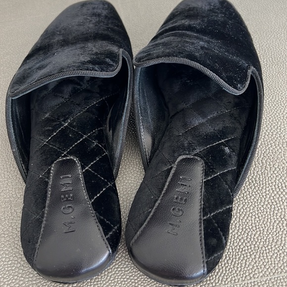 M. Gemi Calma Black Velvet Slippers-Slides - Picture 4 of 6